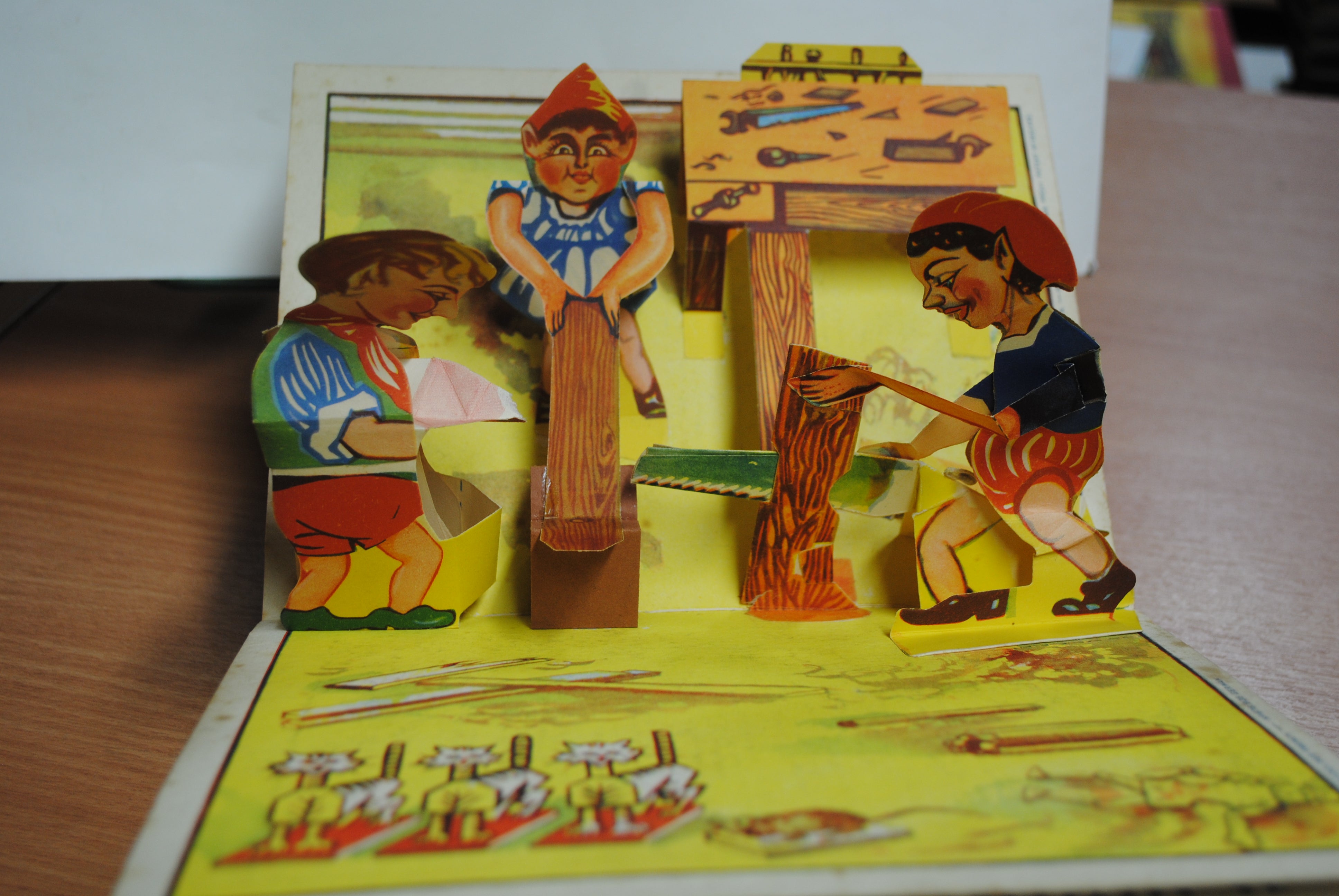 Bookano Stories with pictures that spring up in model form. No. 1