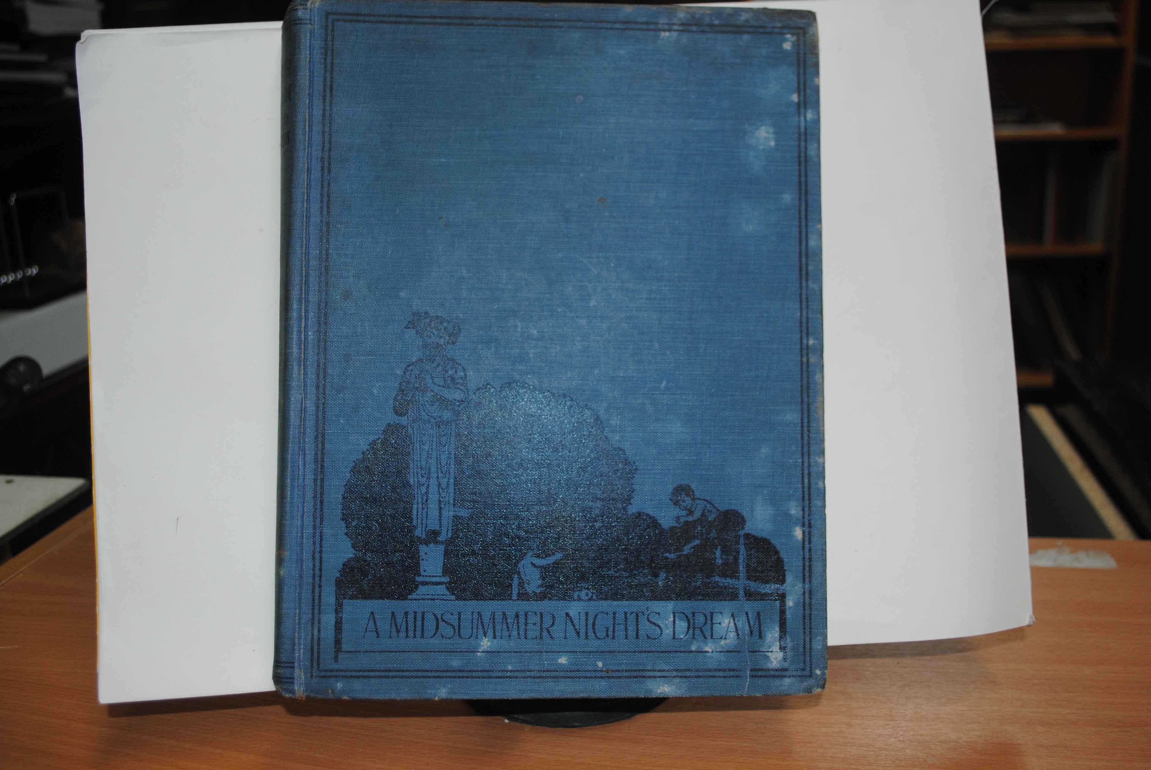 A Midsummer Night's Dream, William Shakespeare's Comedy with illustrations by W Heath Robinson