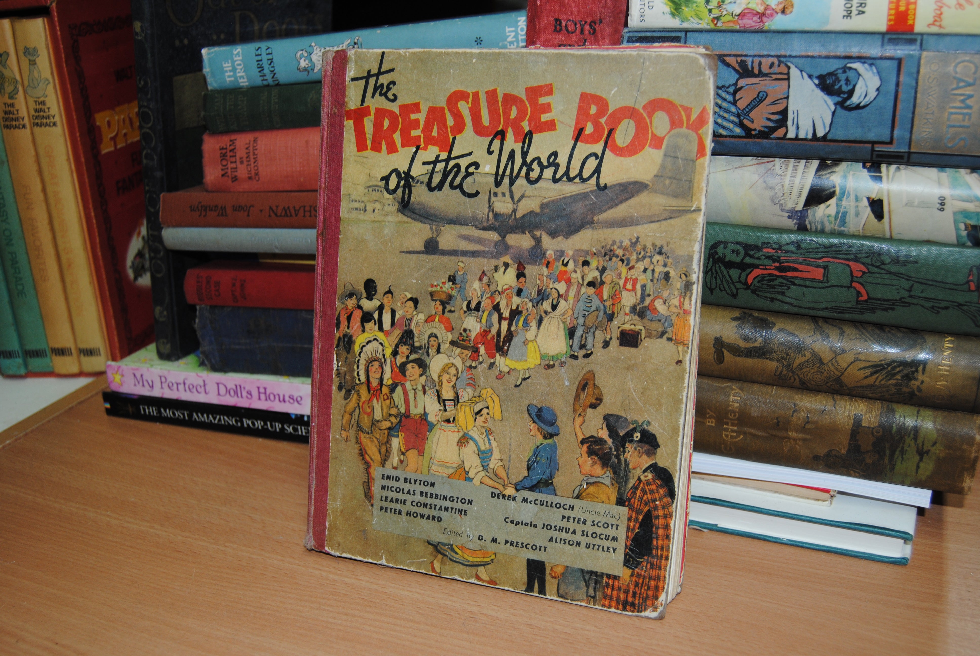 The Treasure Book of the World