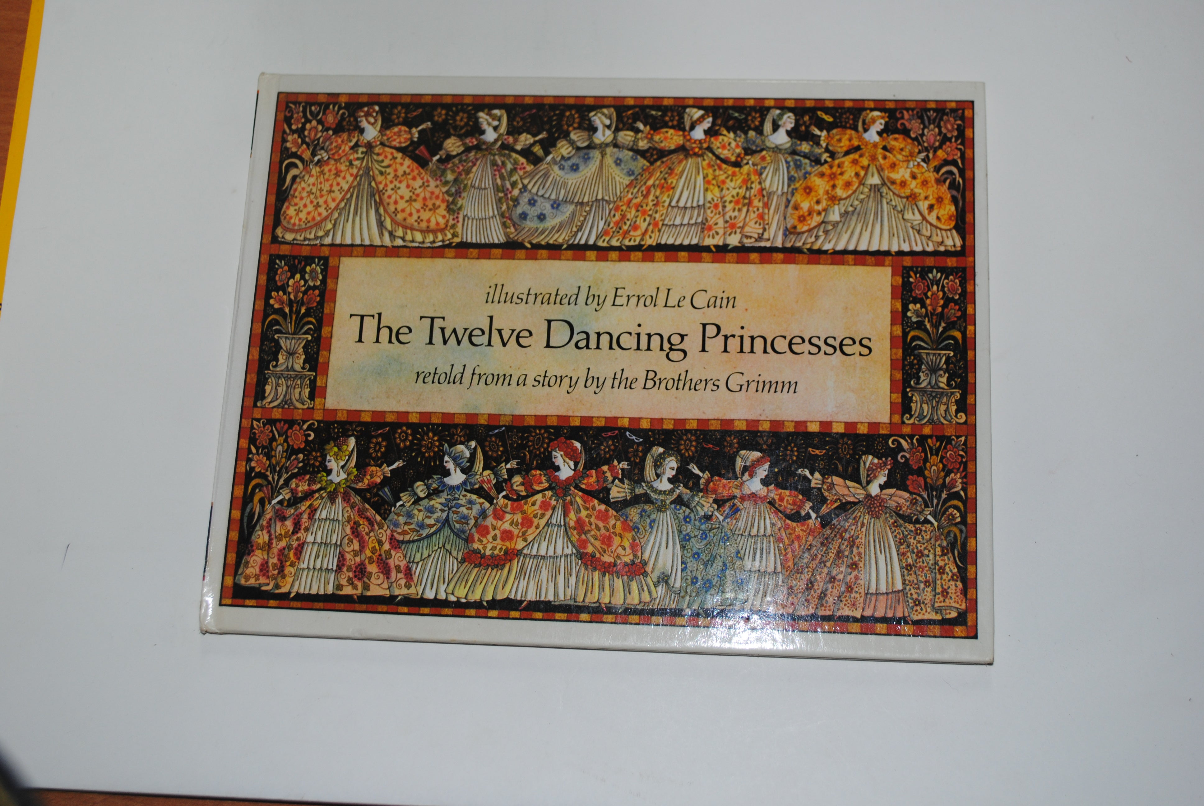 The Twelve Dancing Princesses