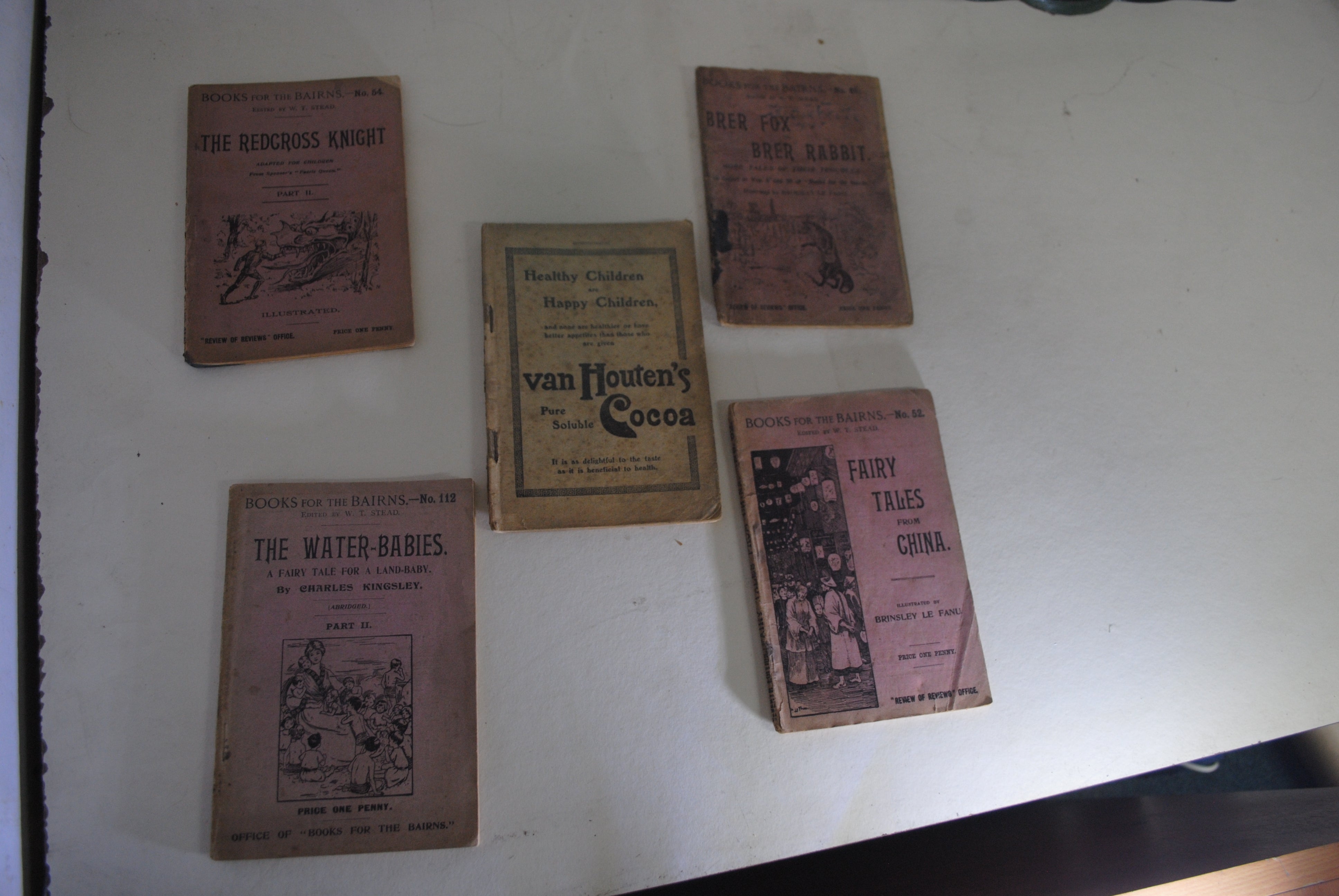 Books for the Bairns Five titles No.54/61/52/112/ plu one)
